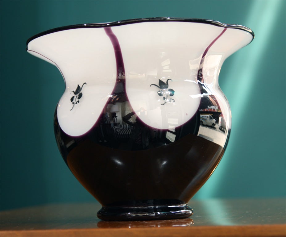 Glass Vase by Michael Powolny, Austrian 1920 For Sale 3