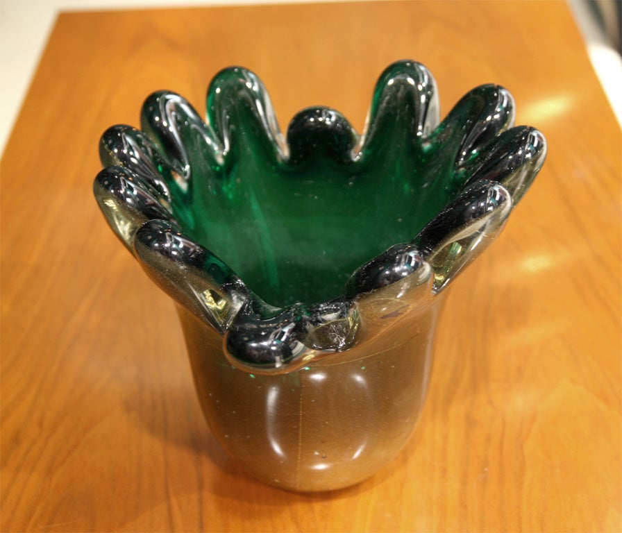 Glass Vase with Green Interior by Archimede Seguso, Italian 1960 For Sale 1