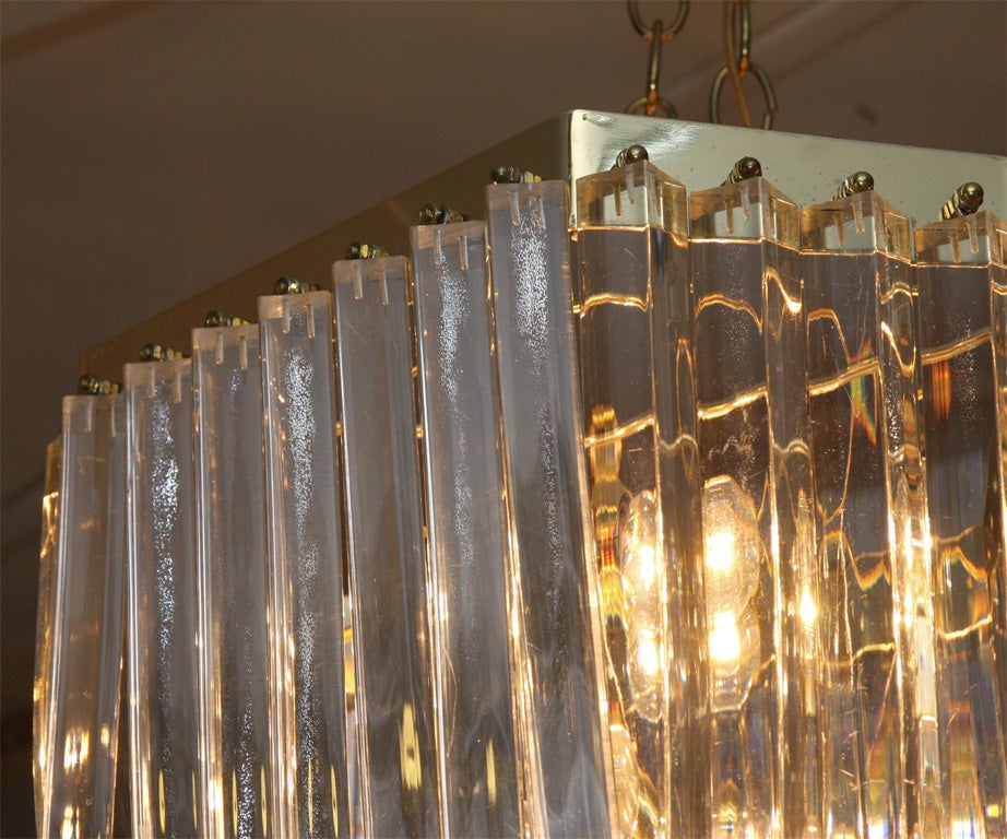 Sculptural Italian Lucite Chandelier In Good Condition For Sale In New York, NY