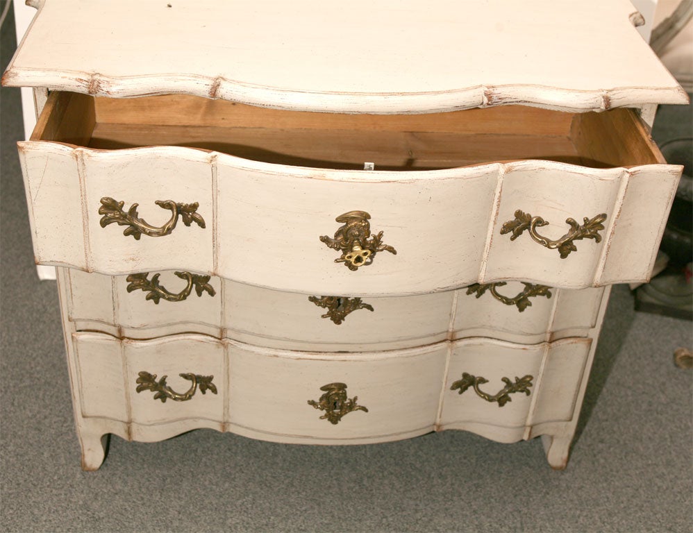 18th Century and Earlier Baroque Bow-Front Commode