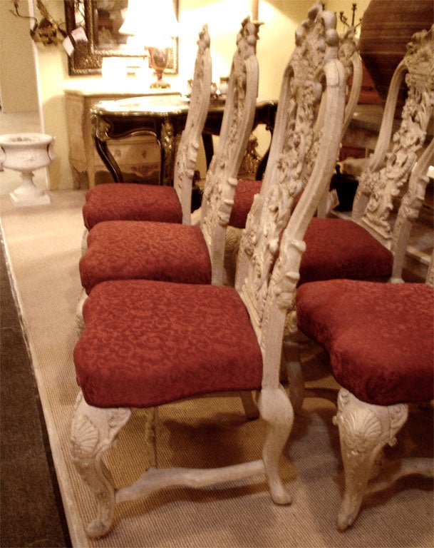 Set of 6 Venetian Dining Chairs With Distressed Finiish In Good Condition In Hudson, NY