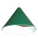 Arne Jacobsen pour Louis Poulsen : lampe de billard vert clair