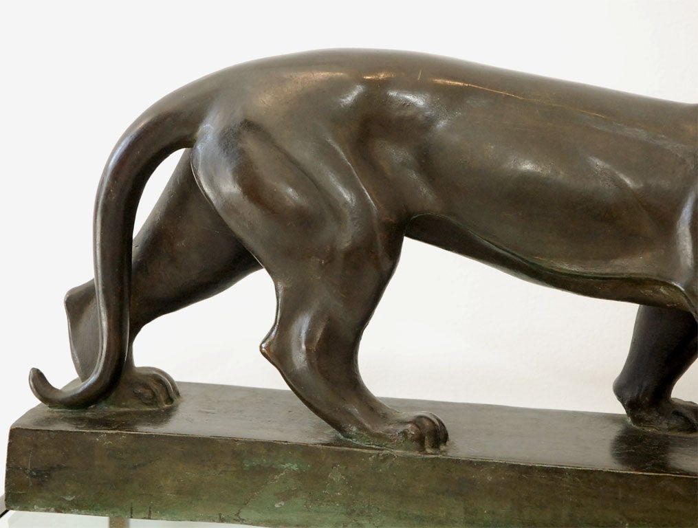 Panthère Art Déco en bronze patiné signée Vago-Weiss 1
