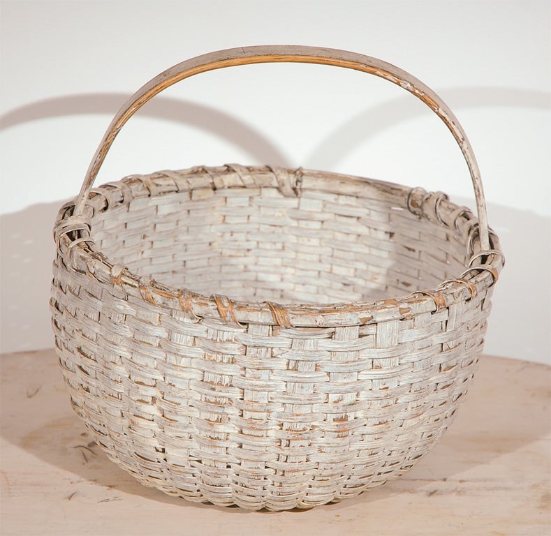 Folk Art 19THC ORIGINAL WHITE PAINTED BASKET