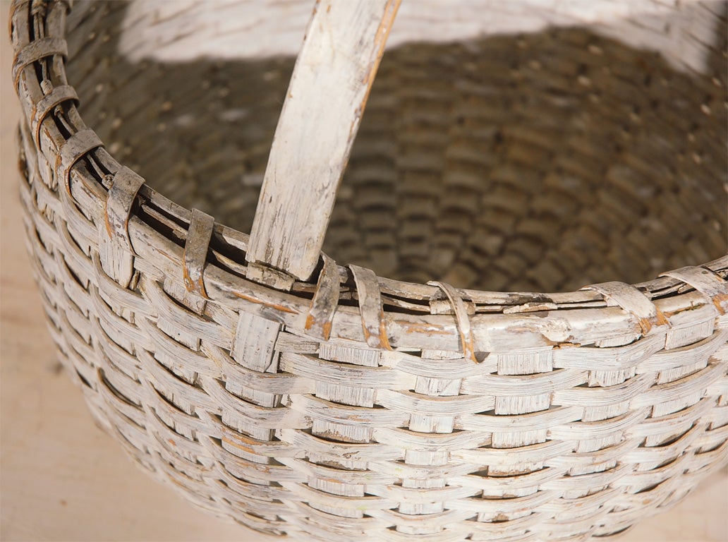 19THC ORIGINAL WHITE PAINTED BASKET 3