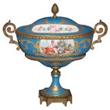 FRENCH SEVRES LIDDED COUPE, HAND PAINTED AND SIGNED A MAX FRENCH SEVRES LIDDED COUPE, HAND PAINTED AND SIGNED A MAX