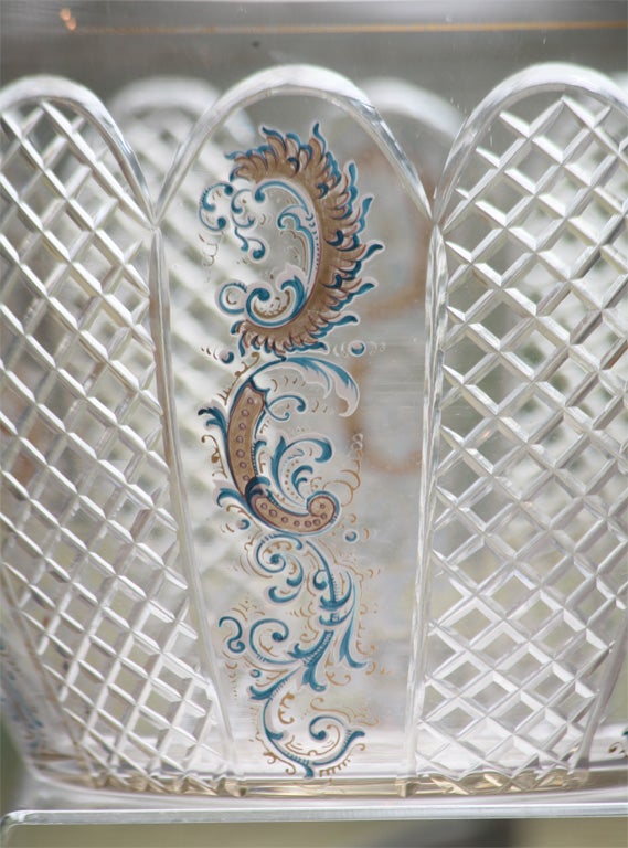Ponchera Moser de Cristal Soplado a Mano con Esmalte y Oro en Excelente estado para la venta en Great Barrington, MA