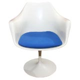 Set of six tulip dining chairs by Eero Saarinen