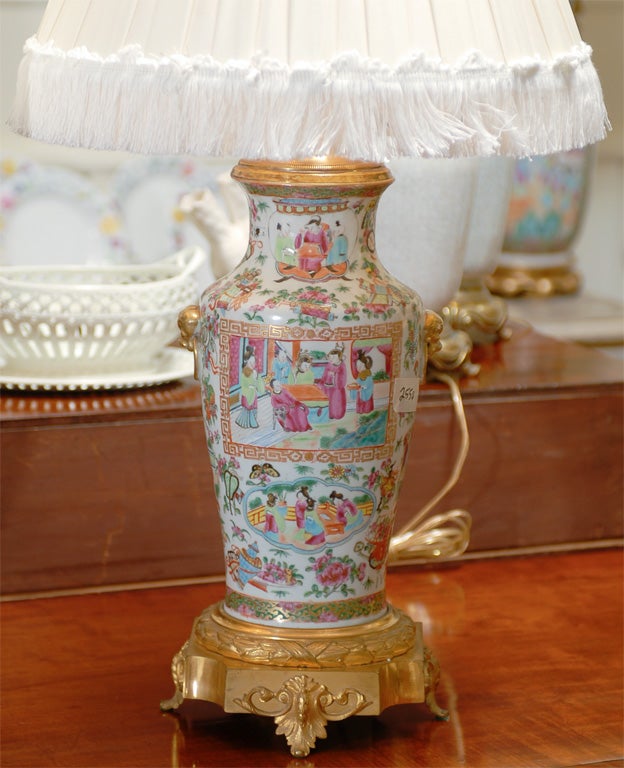 19th Century Pair of Chinese Canton Vases as Lamps For Sale