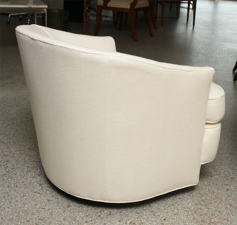 Mid-20th Century Pair of Swivel Lounge Chairs by John Stuart