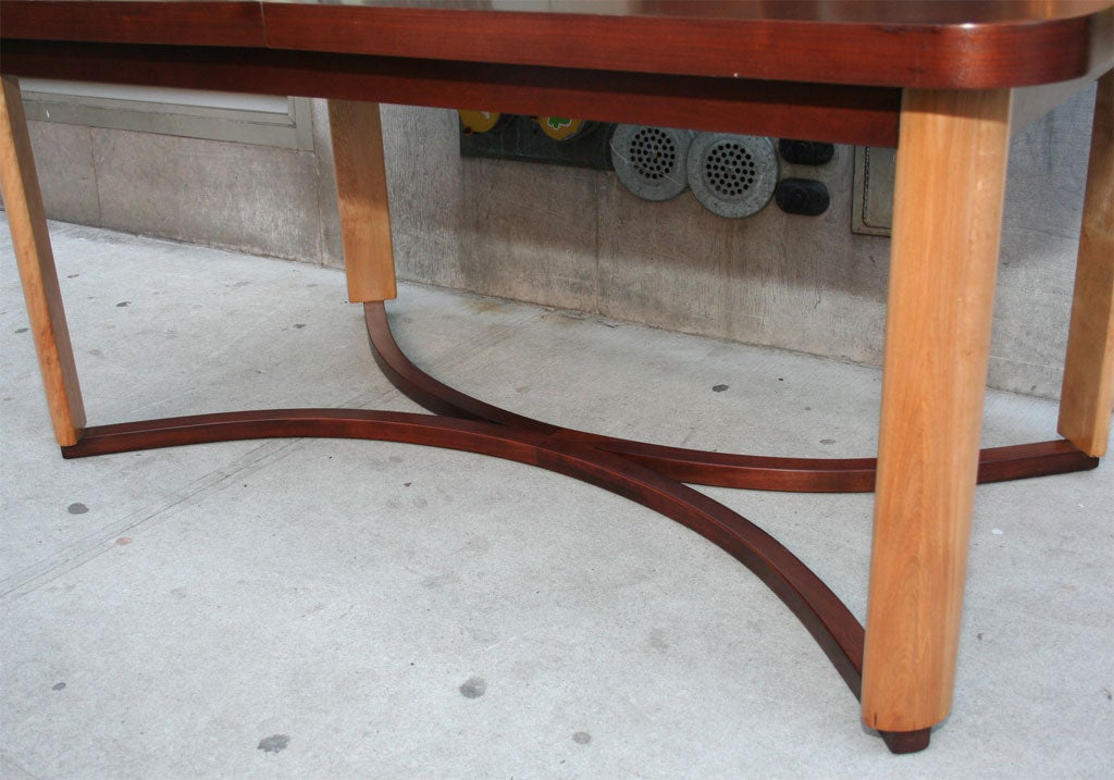 American Sophisticated Art Deco Dining Table in Walnut and Birch by Gilbert Rohde