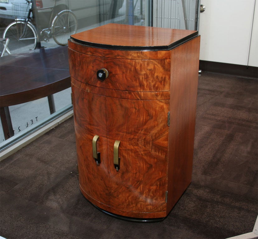 Art Deco Machine Age End Table in Walnut in the manner of Donald Deskey