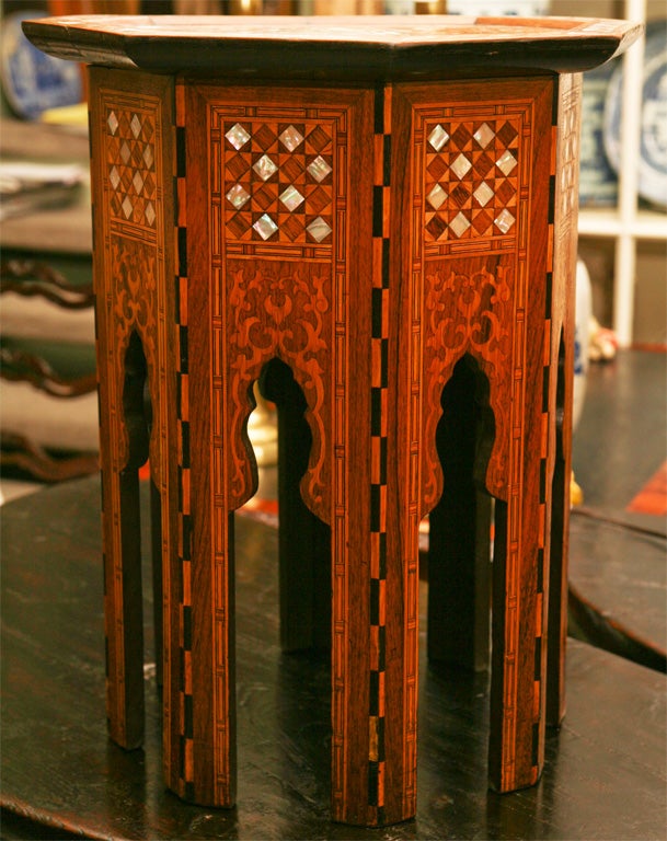 MOROCCAN SIDETABLE