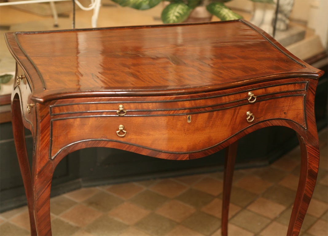 English An Important George III  Mahogany Writing Table For Sale