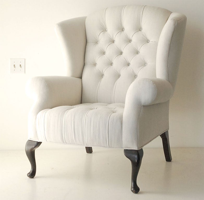 EARLY 19THC NEW ENGLAND WING CHAIR UPHOLSTERED IN 19THC LINEN