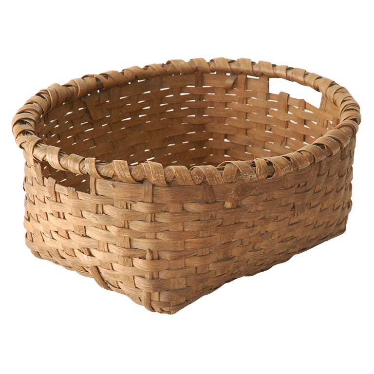 19THC RARE FORM BASKET FROM NEW ENGLAND AND PRISTINE CONDITION