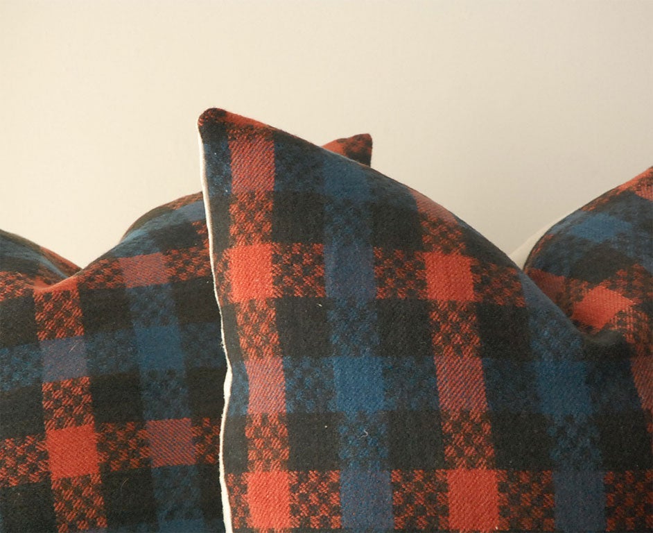 19THC WOLVEN COVERLET PILLOWS