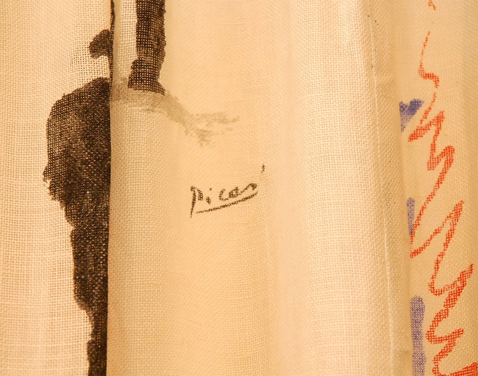 Pair Picasso Curtains In Excellent Condition In Los Angeles, CA