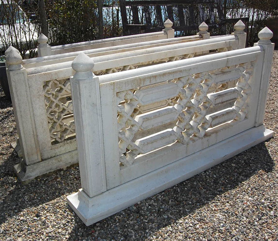 Anglo-Indian garden rails