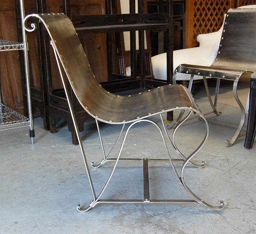 Contemporary Handsome Sleigh Chair
