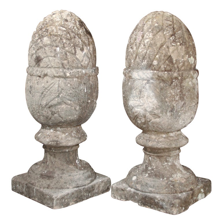Pair of English cast stone gate pier finials For Sale at 1stDibs