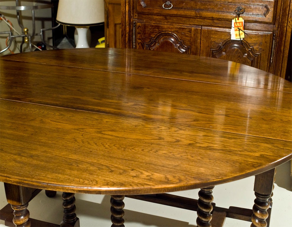 OAK SPIRAL TURNED GATE-LEG TABLE