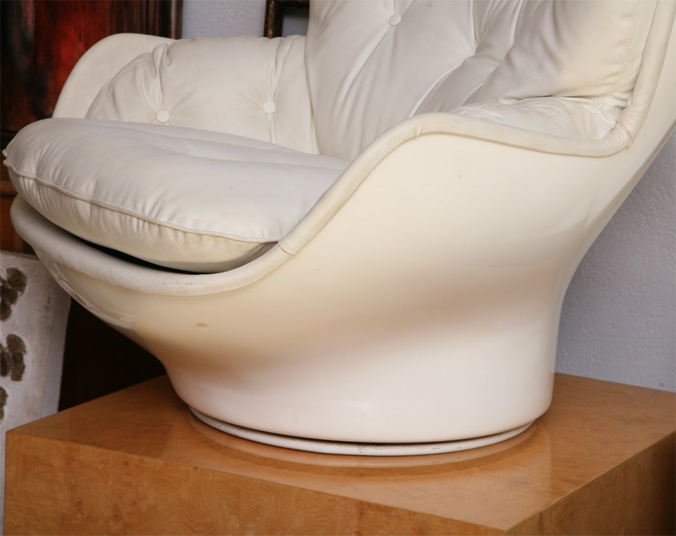 Fiberglas Swivel Chair by Cesare Casati 1