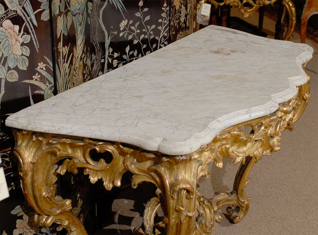 XVIIIe siècle Table console en bois doré de la période Régence, France, vers 1720 en vente