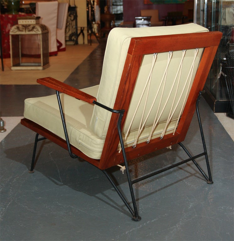 American Pair of Vintage  Chairs and Low Table       Saarinen Associates