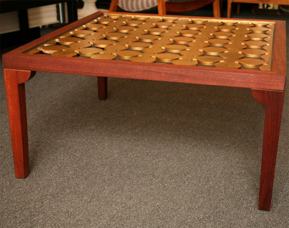 American Parzinger Style Hollywood Regency 1950 Mahogany and Giltwood Grille Coffee Table