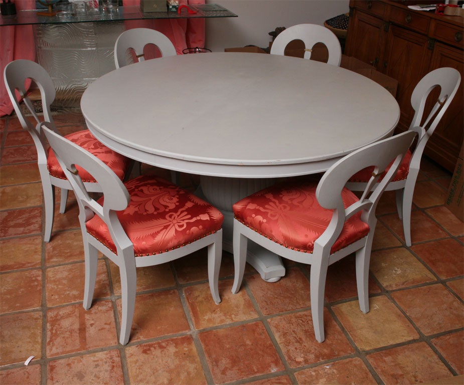 Italian Elegant Dining Table and Six Chairs