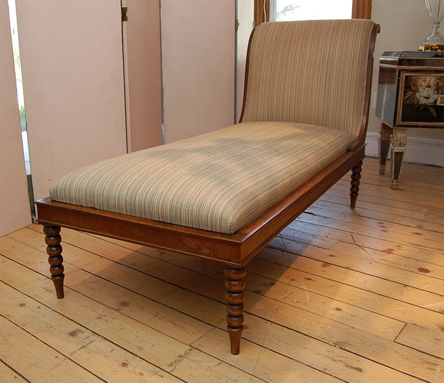 WONDERFUL TURNED LEG ENGLISH OAK CHAISE