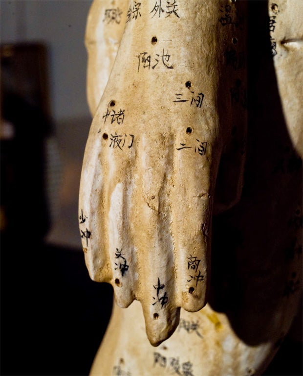 Unique Chinese Male and Female Acupuncture Models In Excellent Condition In Manhasset, NY