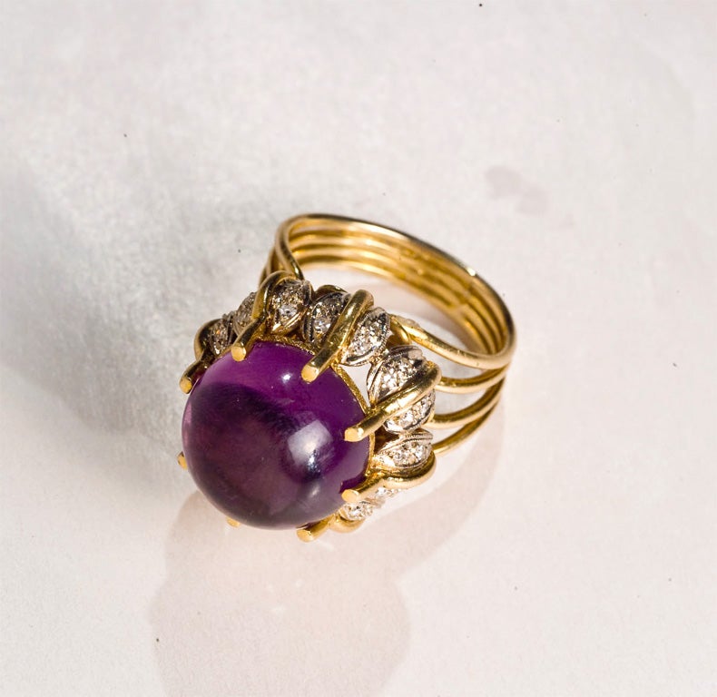 60's Cocktail Ring Amethyst 18kt Cabachon presented by Carol Marks In Excellent Condition In Stamford, CT