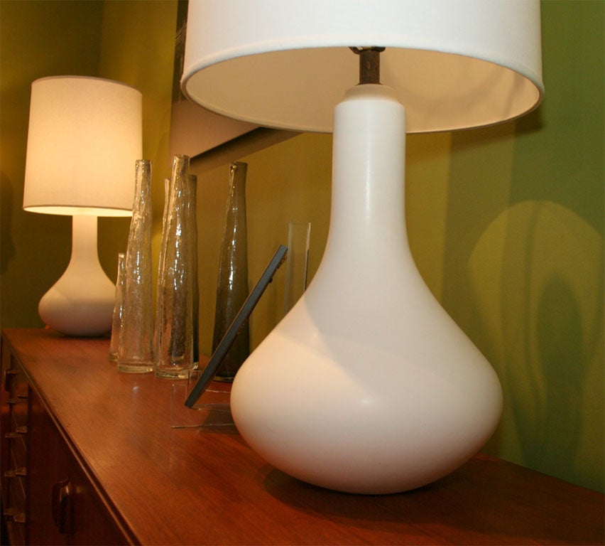Late 20th Century Pair of Ceramic Table Lamps