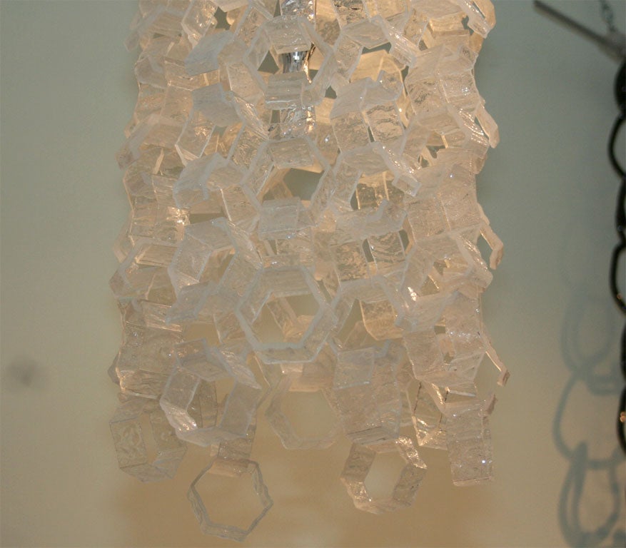 Italian Glass Chain Link Chandelier by Mazzega For Sale 1
