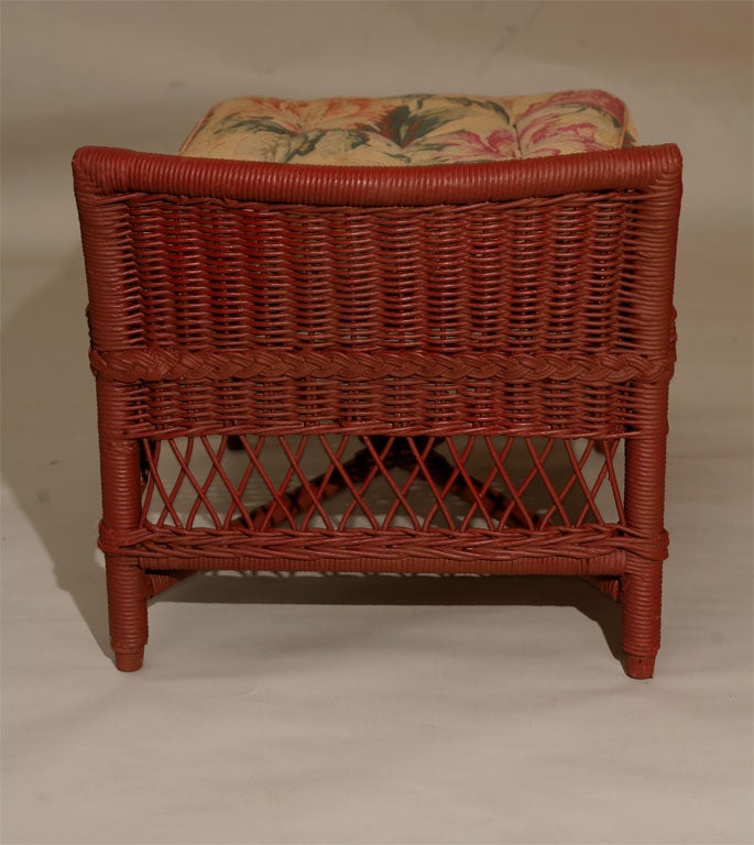 Bar Harbor Wicker Ottoman In Excellent Condition For Sale In Sheffield, MA