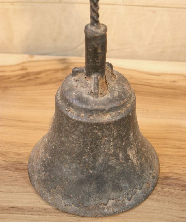 Iron iron oil lamp For Sale