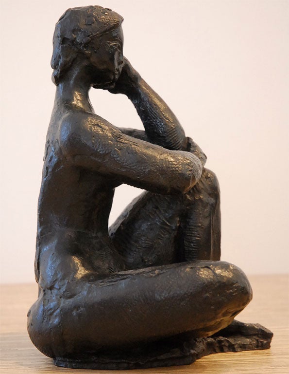 Bronze signé représentant un nu assis par Antoniucci Volti 1