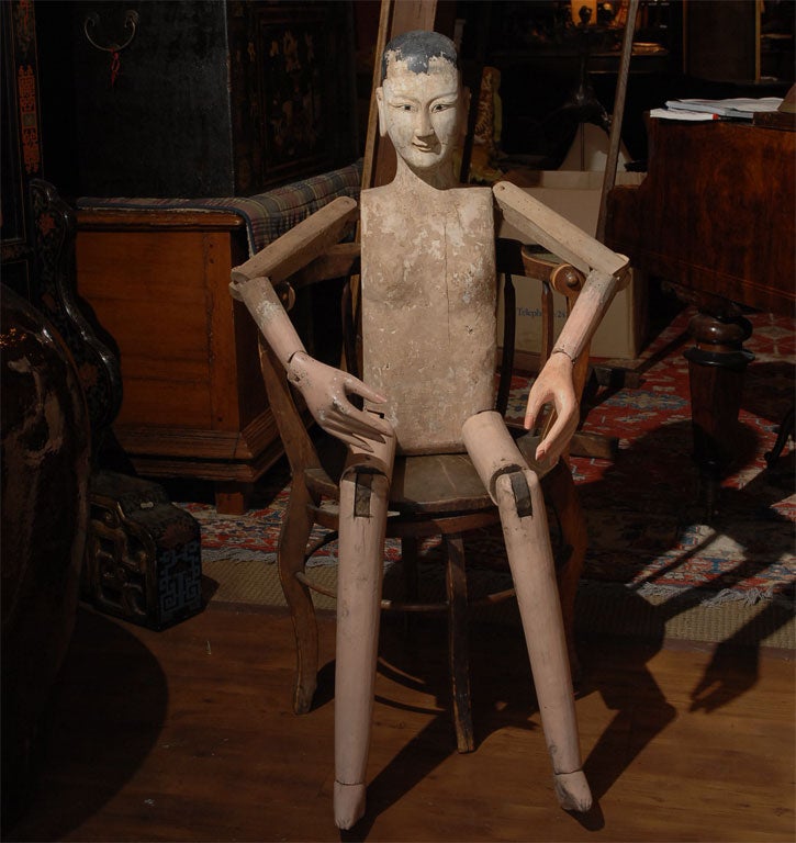 Wonderful female puppet from the Qing Dynasty. Attractive facial detailing and patina.  Arms attach with carved ball and socket joints, legs attach with pins. All limbs and joints free moving to achieve any pose.
