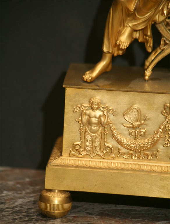 Uhr des französischen Kaiserreichs (Goldbronze) im Angebot