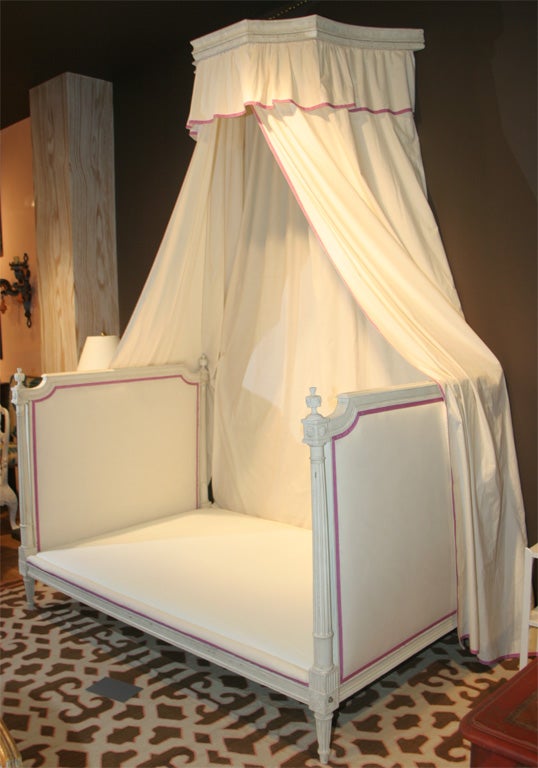 Lit de Repos Louis XVI sculpté et peint