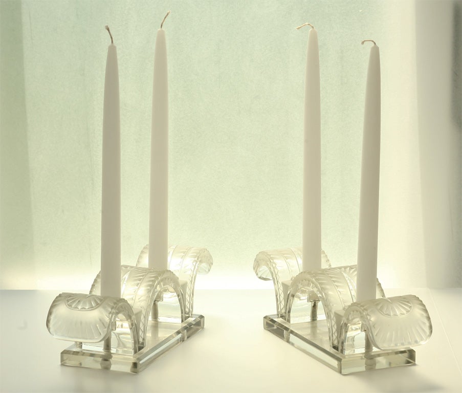 Signed 3-Piece Lalique Art Deco Crystal Console Centerpiece, Set For Sale 4