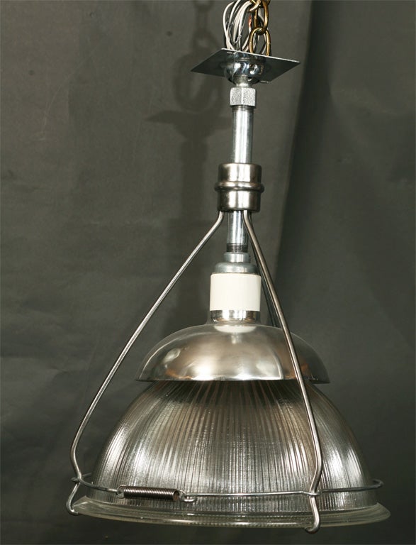 Three Rod Holophane with Aluminum Hood