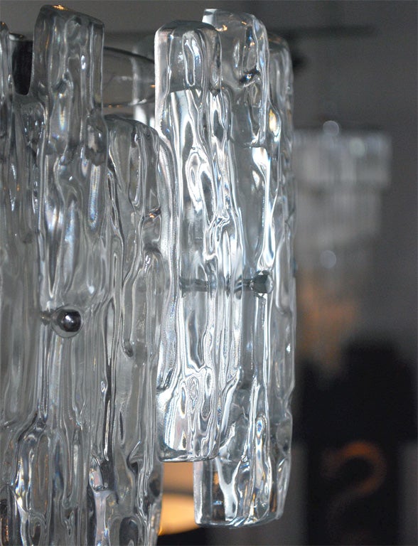 LUCITE ICICLE CHANDELIER 1