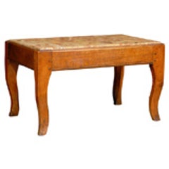 Louis XV Bench/Coffee Table with Breche d' Alep marble, c. 1750 3