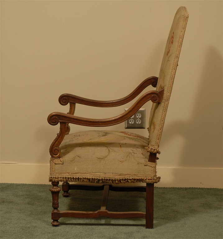 French Louis 14 style big chair 3
