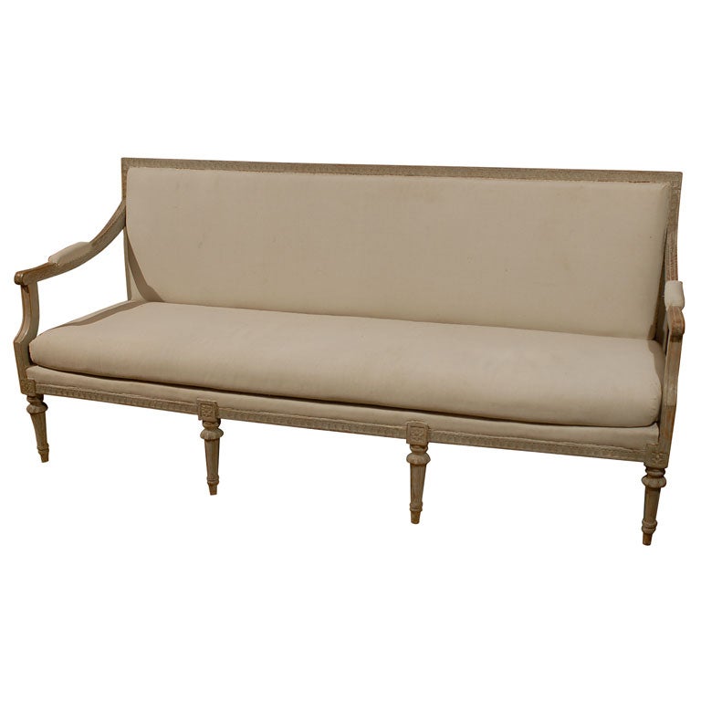 Late 18th to Early 19th Century Swedish Gustavian Settee For Sale