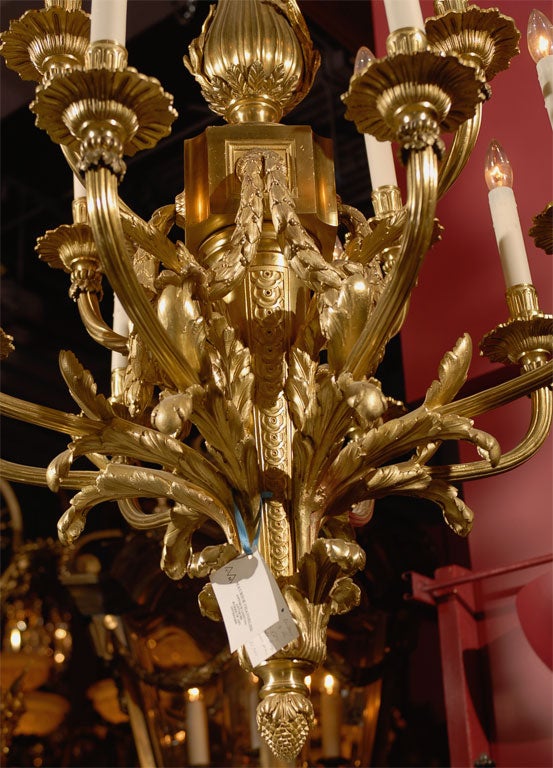 Antiker antiker Kronleuchter im Louis-XVI-Stil im Angebot 2
