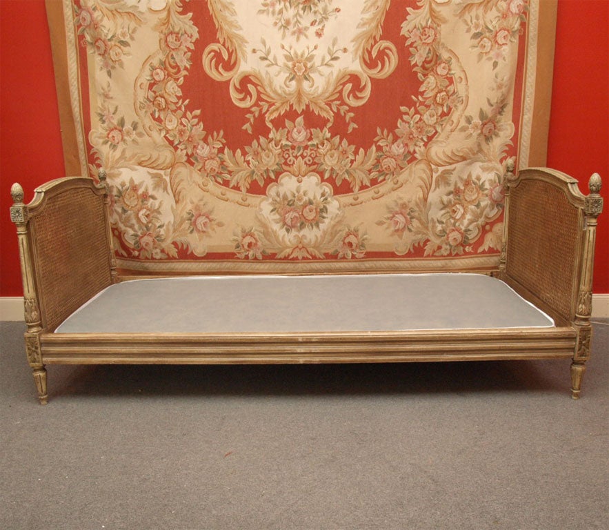 Painted Louis XVI style caned day bed 4